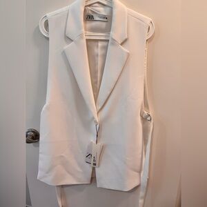 Elegant White Sleeveless Blazer Vest